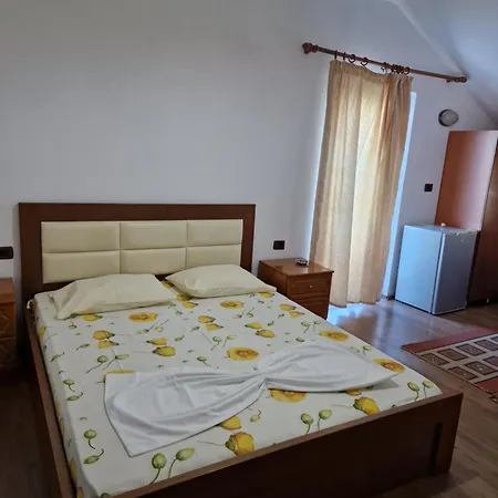 Hotel Restaurant Savoja 3*