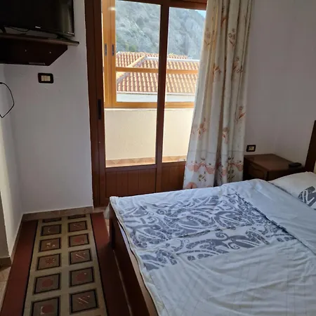 Hotel Restaurant Savoja