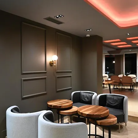Restaurant Savoja Hotel 3*