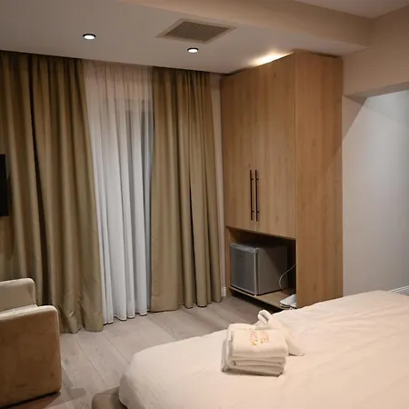 Hotel Restaurant Savoja 3*