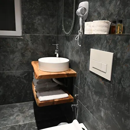 Hotel Restaurant Savoja Pogradec