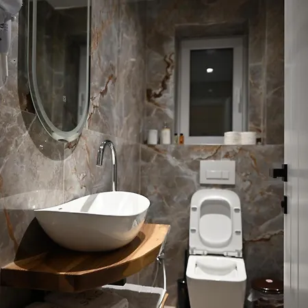 Restaurant Savoja Hotel 3*