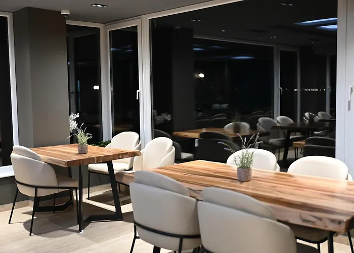 Restaurant Savoja 3*