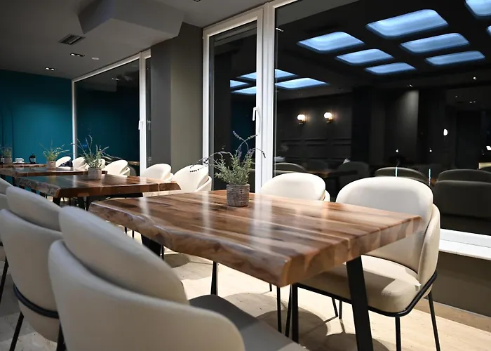 Restaurant Savoja Hotel