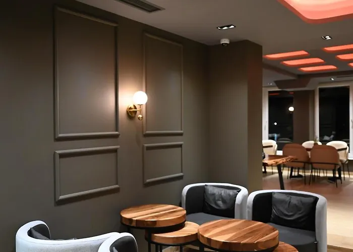 Restaurant Savoja Hotel 3*