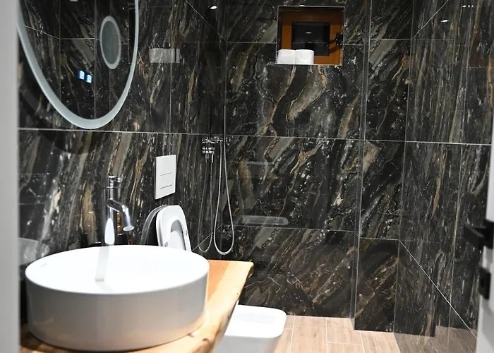 Restaurant Savoja 波格拉德茨