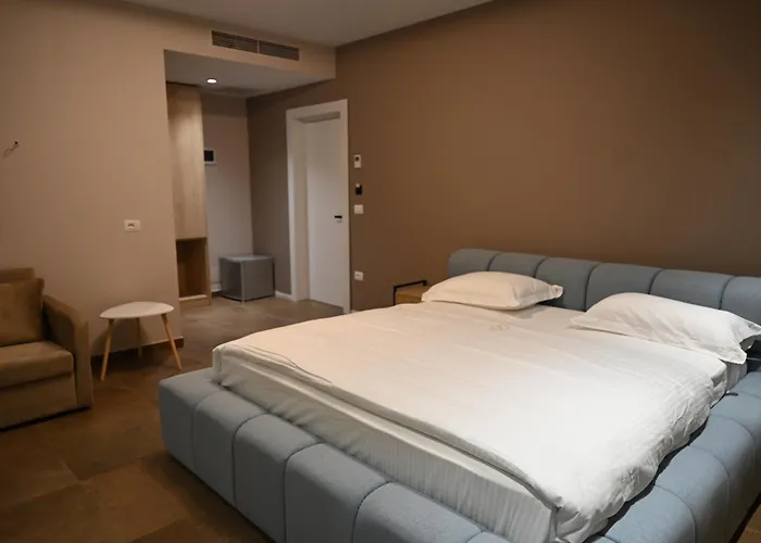 Restaurant Savoja 3*