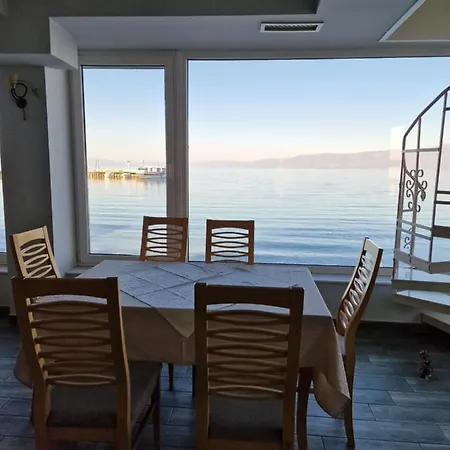 Restaurant Savoja 3*