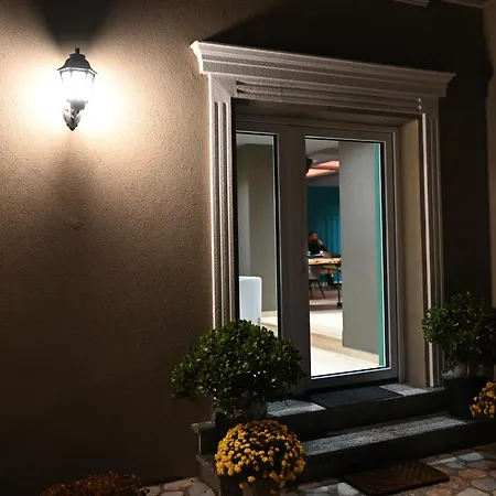 Restaurant Savoja 3* Поградец