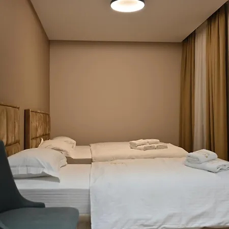 Отель Restaurant Savoja Поградец